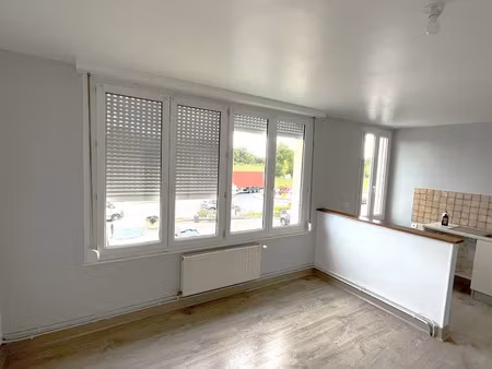 location appartement 5 pièces 84 m² à sannerville (14940)  840 €