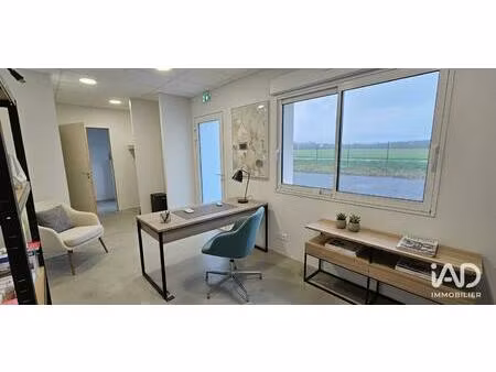 location bureaux 84 m²