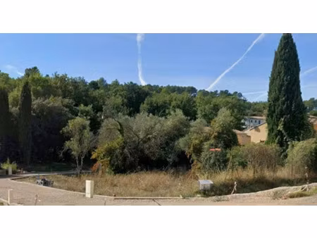 vente terrain 500 m² à cabasse (83340)  95 000 €