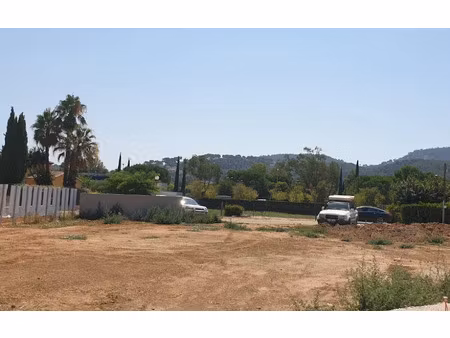vente terrain 281 m² à hyeres (83400)  225 000 €