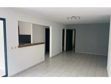 appartement le gosier 75.4 m² t-3 à vendre  210 000 €