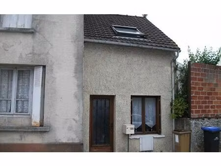 location maison  m² t-2 à boutigny  523 €