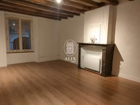 vente immeuble 143 m² à chateaudun (28200)  139 000 €