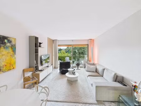 a vendre 3 pieces pinede juan les pins