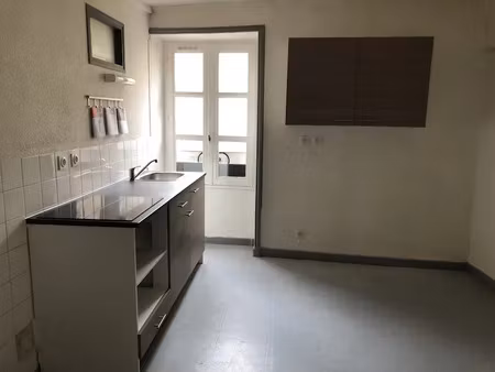 location appartement 2 pièces 41.2 m² à annonay (07100)  300 €