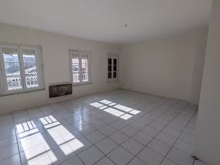 location appartement 3 pièces 71.23 m² à castelsarrasin (82100)  650 €