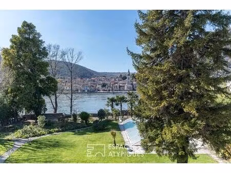 maison de maître du xixe siècle avec vue sur le rhône