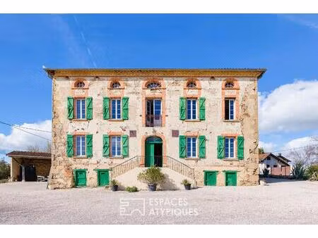 maison de maître du 18e siècles avec vue pyrénées à fabas