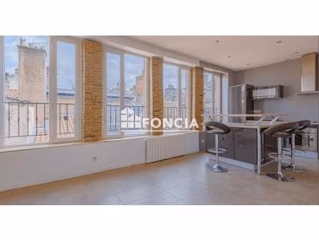 charmant t2 rue saint georges