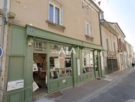 vente immeuble 138 m² ruffec (16700)