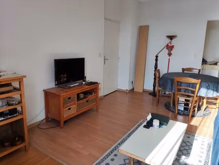 location appartement 2 pièces 47 m² à le mans (72000)