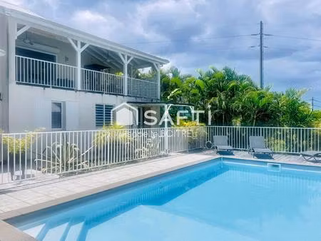 maison récente 120 m² avec piscine et vue – bouillante