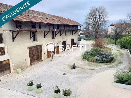 tullins - grange à rénover de 165m² au plancher sur parcelle d'environ 900m².