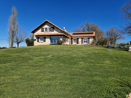 maison à vendre à la rochefoucauld-en-angoumois (16110) - charente