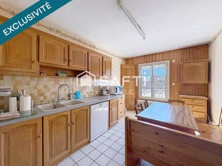 jolie maison de ville mitoyenne proche toutes commodités