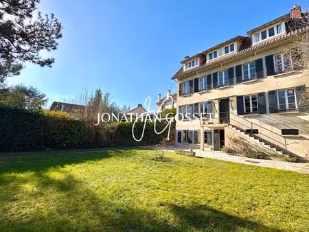 verneuil-sur-seine: demeure familiale en plein centre-ville de 10pcs - 6ch - 208m² sur 143