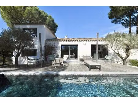 vente maison 6 pièces 132 m² uzès (30700)