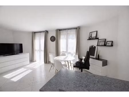 appartement f1/f2 vieux champs