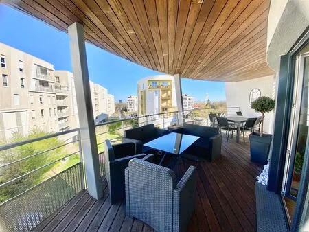 fort d'issy / beau 3 pieces / parfait etat / parking /