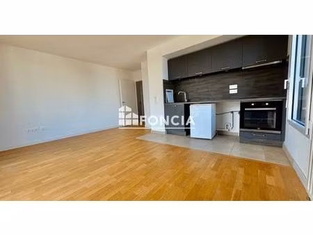 appartement 2 pièces avec balcon – résidence récente (2023)