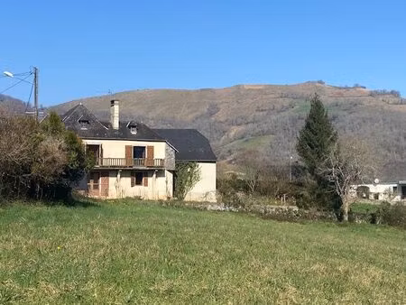 jolie maison de village basque