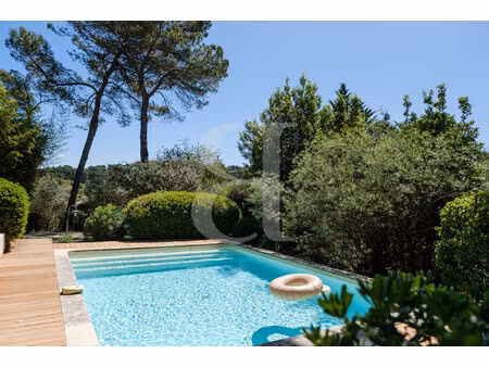 charmante villa de plain-pied en pierres