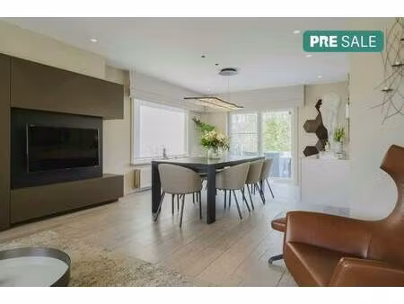 instapklare  rustig gelegen villa met 4 slaapkamers in wevelgem!