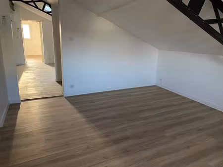 location appartement 2 pièces 31 m² à rueil-malmaison (92500)  1 125 €