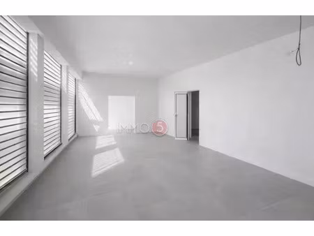 location locaux professionnels 3 pièces 94.76 m² à livry-gargan (93190)  1 600 €