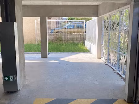location parking 13.1 m² à saint-herblain (44800)  45 €