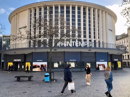 location locaux professionnels 165.05 m² à le havre (76600)  4 000 €