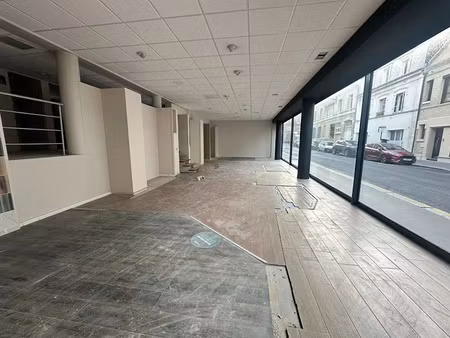 location locaux professionnels 290 m² à le havre (76600)  14 000 €