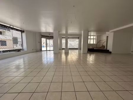 location locaux professionnels 230 m² à limoges (87000)  1 500 €