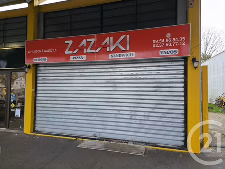 location locaux professionnels à saussay (28260)  7 800 €