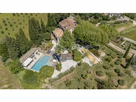 bastide provençale - 211 m2 - piscine - poolhouse - terrain 9000 m2 - vignes aoc