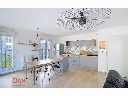 location appartement  61.3 m² t-2 à nantes  1 100 €