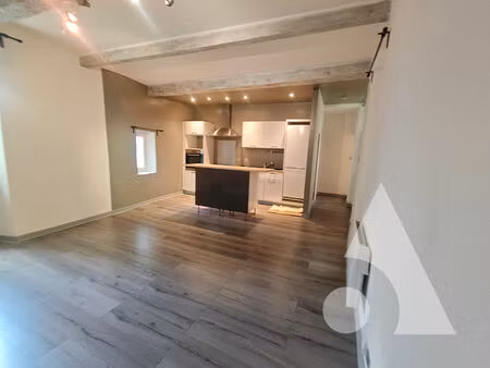 vente : appartement t2 (47 47 m² carrez) à aups