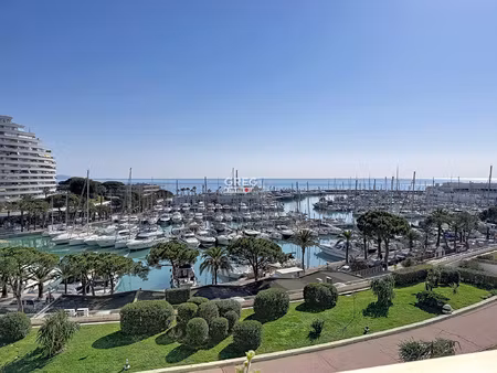 appartement studio à villeneuve-loubet plage  marina baie de