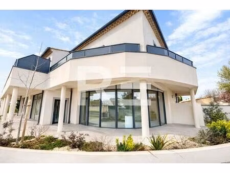 local commercial – 45 m² – velleron – emplacement calme et recherché