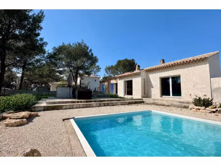 maison t5 au calme absolue avec piscine