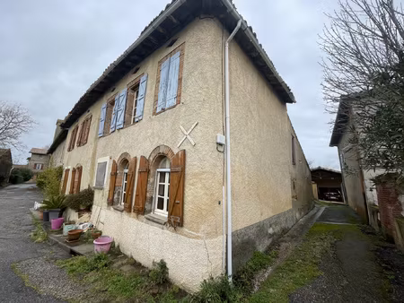 maison de village à rénover entièrement fort potentiel de