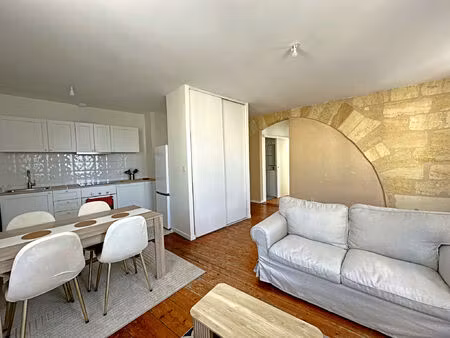 location appartement 3 pièces 58 m² à libourne (33500)