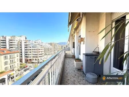vente appartement 3 pièces 77 m2 à nice