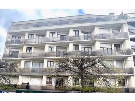 location stationnement  12 m² t- à chelles  110 €