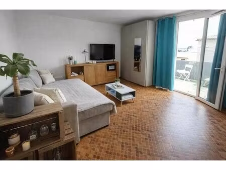 vente maison de village 4 pièces 66 m2 à pourrières