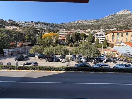 2 pièces en plein centre cap d'ail proche des commerces et c