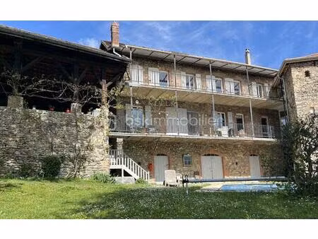 maison de 266 m² à rives