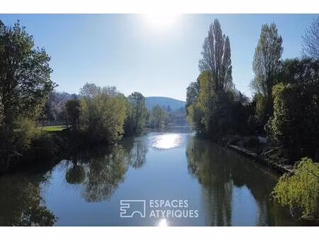 maison rénovée avec ponton sur l'île de vaux : les charmes des bords de seine