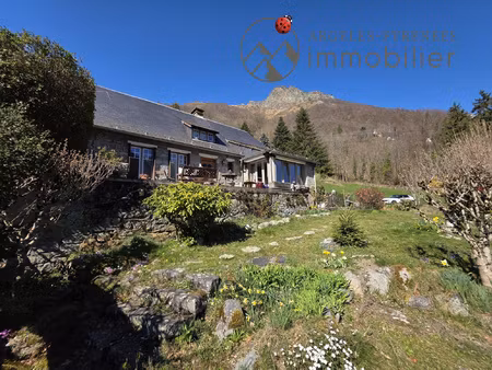 maison de caractère de 140 m2 avec vue panoramique et garage
