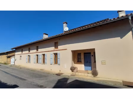 ancienne ferme rénovée avec piscine 236 m2 habitables pr